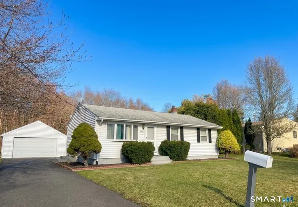 $394,900 | 129 Cynthia Drive, West Haven, CT 06516