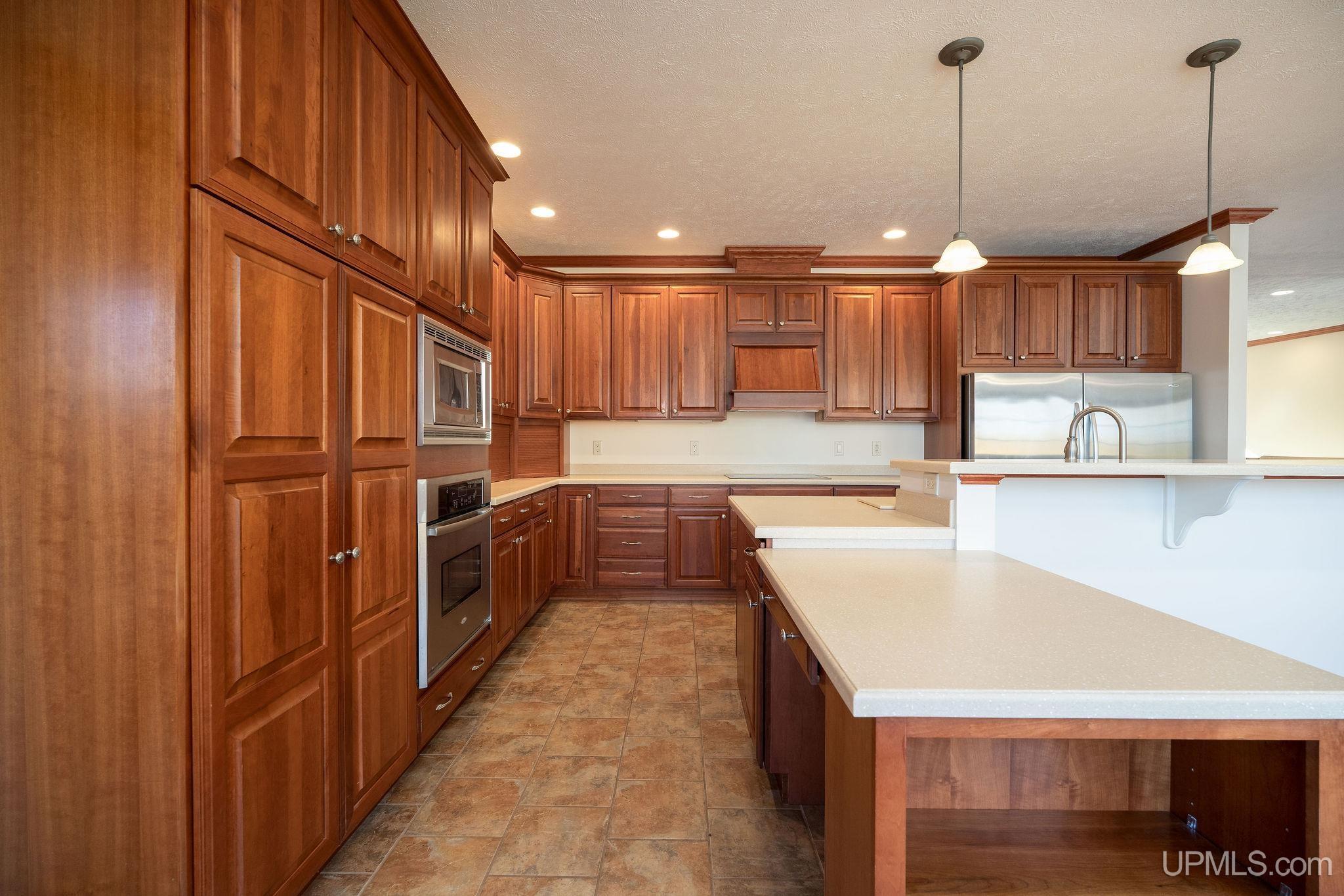 23 Chipman Drive Ishpeming, MI 49849 - Photo 8 of 92