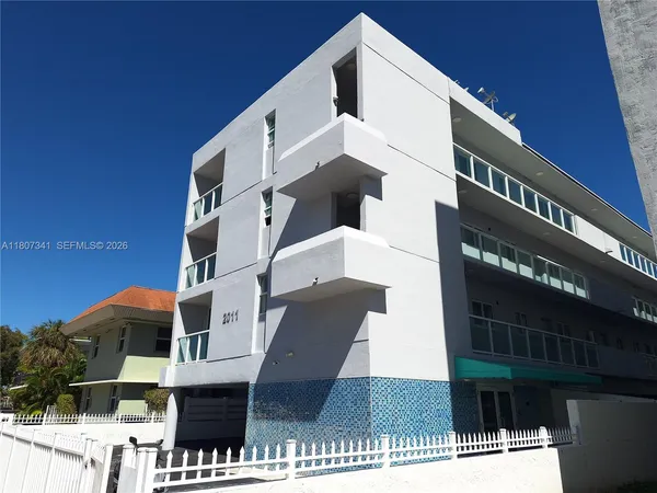 $1,775 | Normandy Isle, Miami Beach, FL 33141