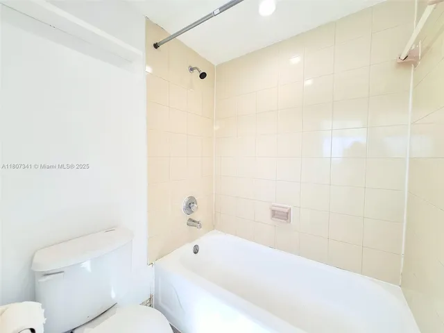 $1,775 | Normandy Isle, Miami Beach, FL 33141