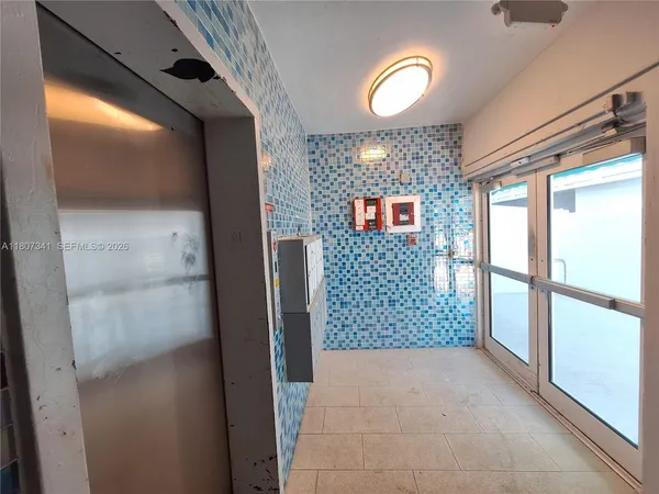 $1,775 | Normandy Isle, Miami Beach, FL 33141