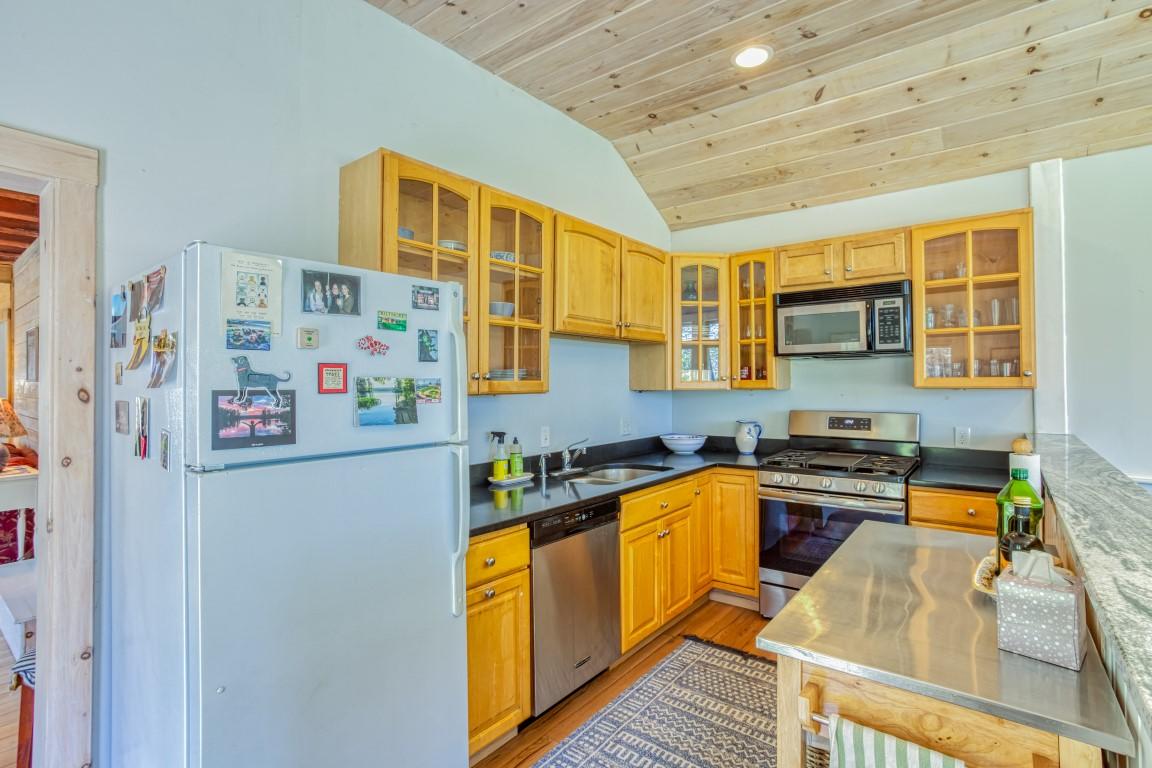 20 Wright Road Boothbay, ME 04537 - Photo 11 of 32 11