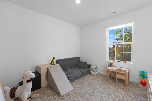 $4,000 | 271 Charlestowne Lakes Drive, St. Charles, IL 60174