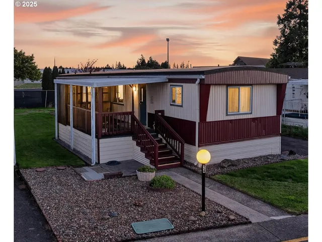 $108,500 | 2902 East 2nd Street, Unit 54, Newberg, OR 97132