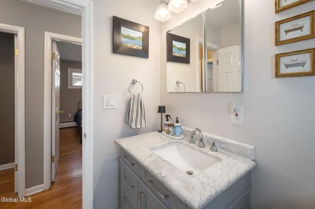 $250,000 | 72 Edgewood Avenue, Albany, NY 12203