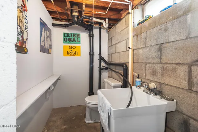 $250,000 | 72 Edgewood Avenue, Albany, NY 12203