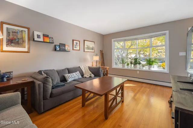 $250,000 | 72 Edgewood Avenue, Albany, NY 12203