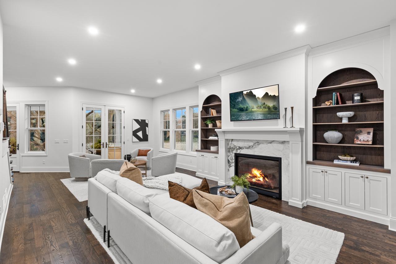 4717 Meadow Road Edina, MN 55424 - Photo 12 of 86