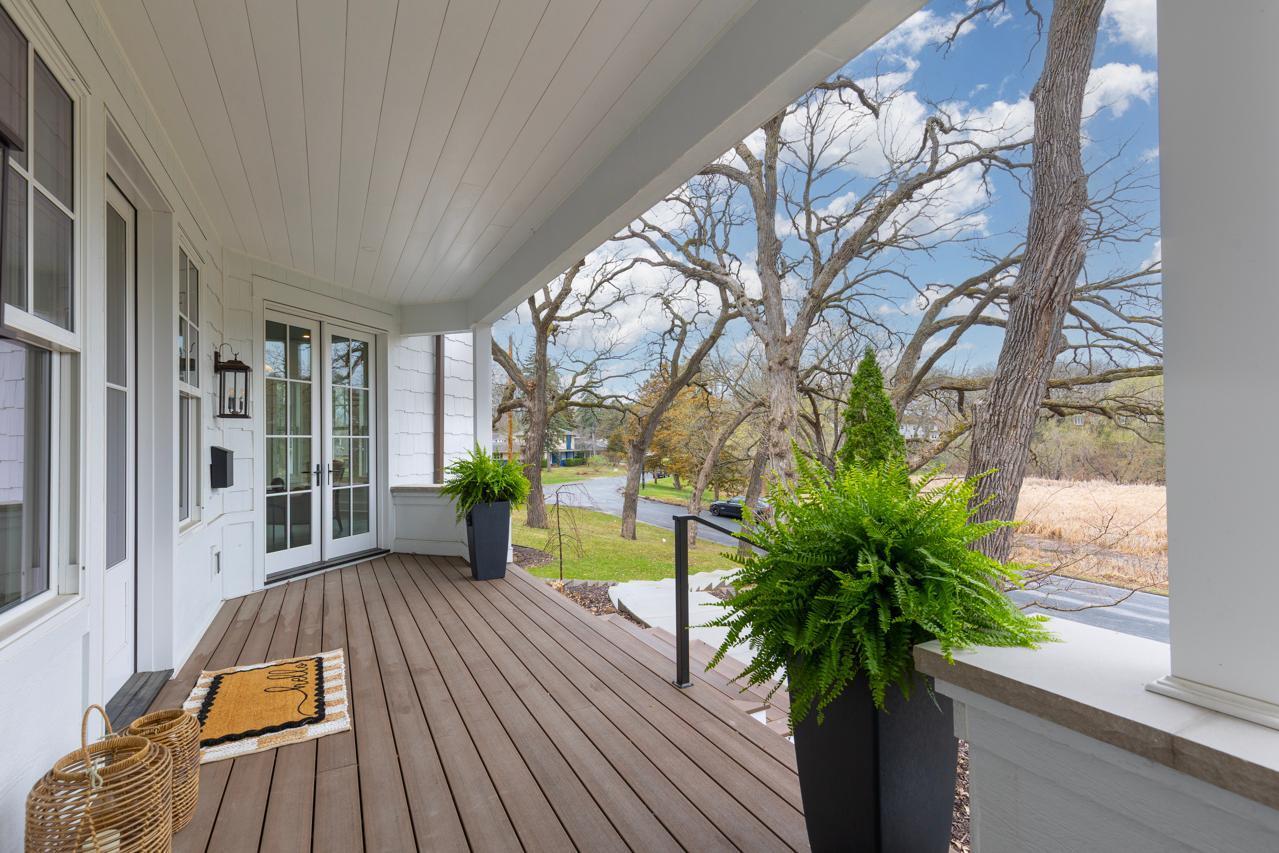 4717 Meadow Road Edina, MN 55424 - Photo 4 of 86