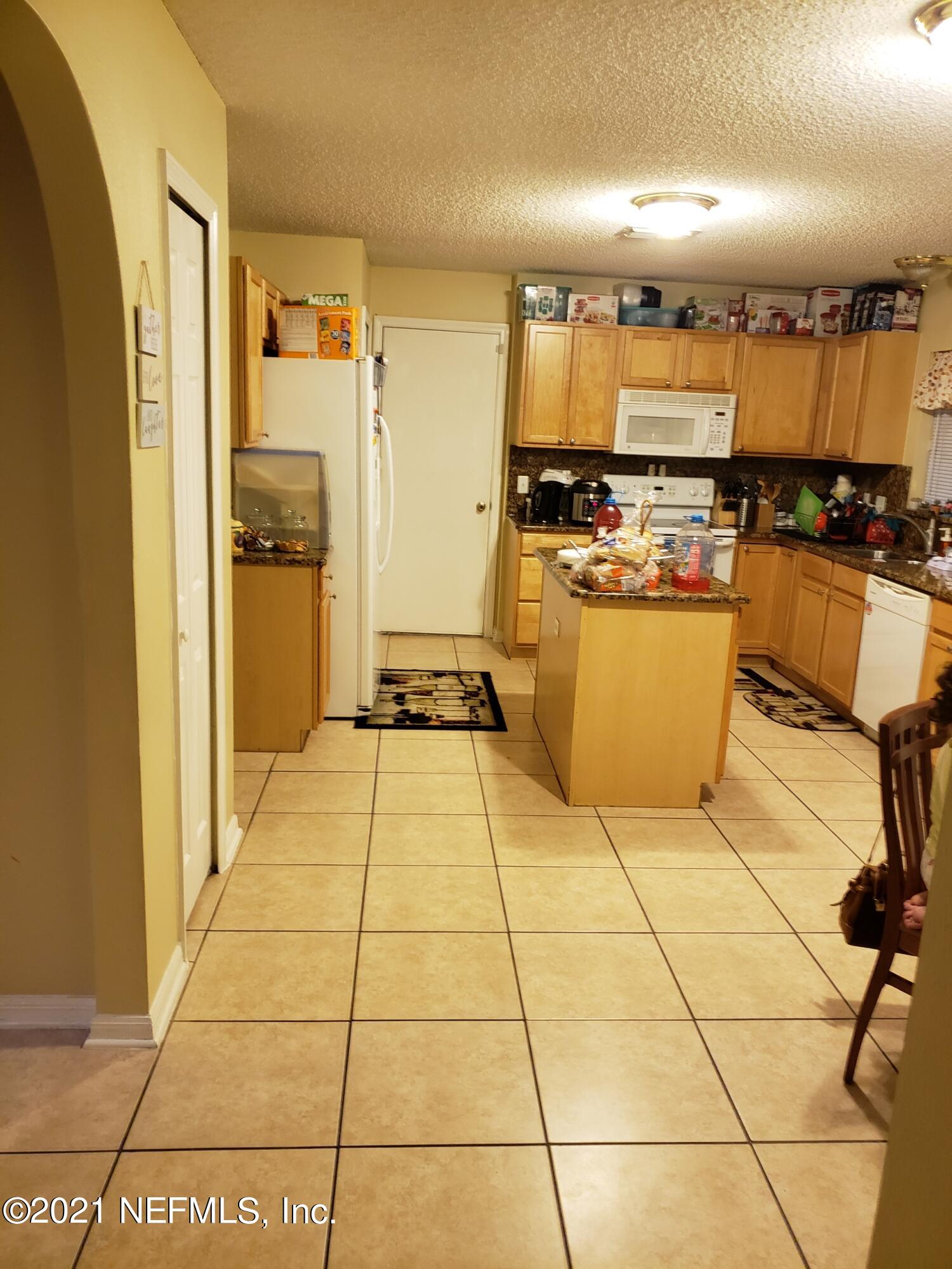 3259 Shadow Creek Road Jacksonville, FL 32226 - Photo 6 of 10 Resized_20210915_192713