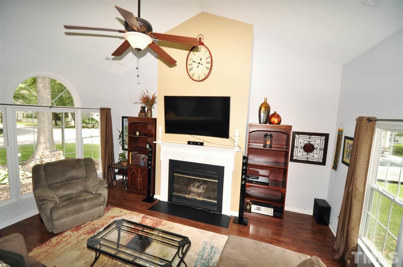 5301 Blakeley Lane Raleigh, NC 27613 - Photo 11 of 22