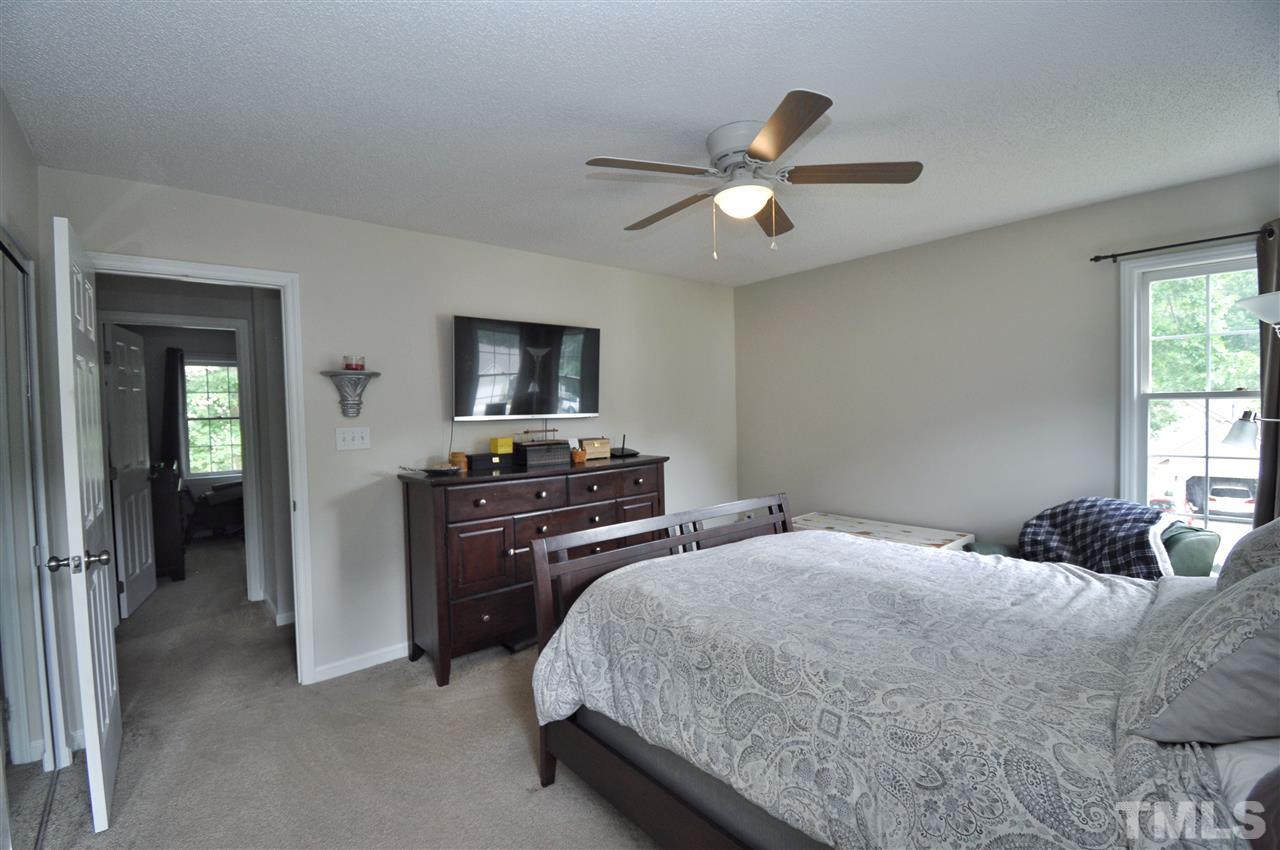 5301 Blakeley Lane Raleigh, NC 27613 - Photo 13 of 22