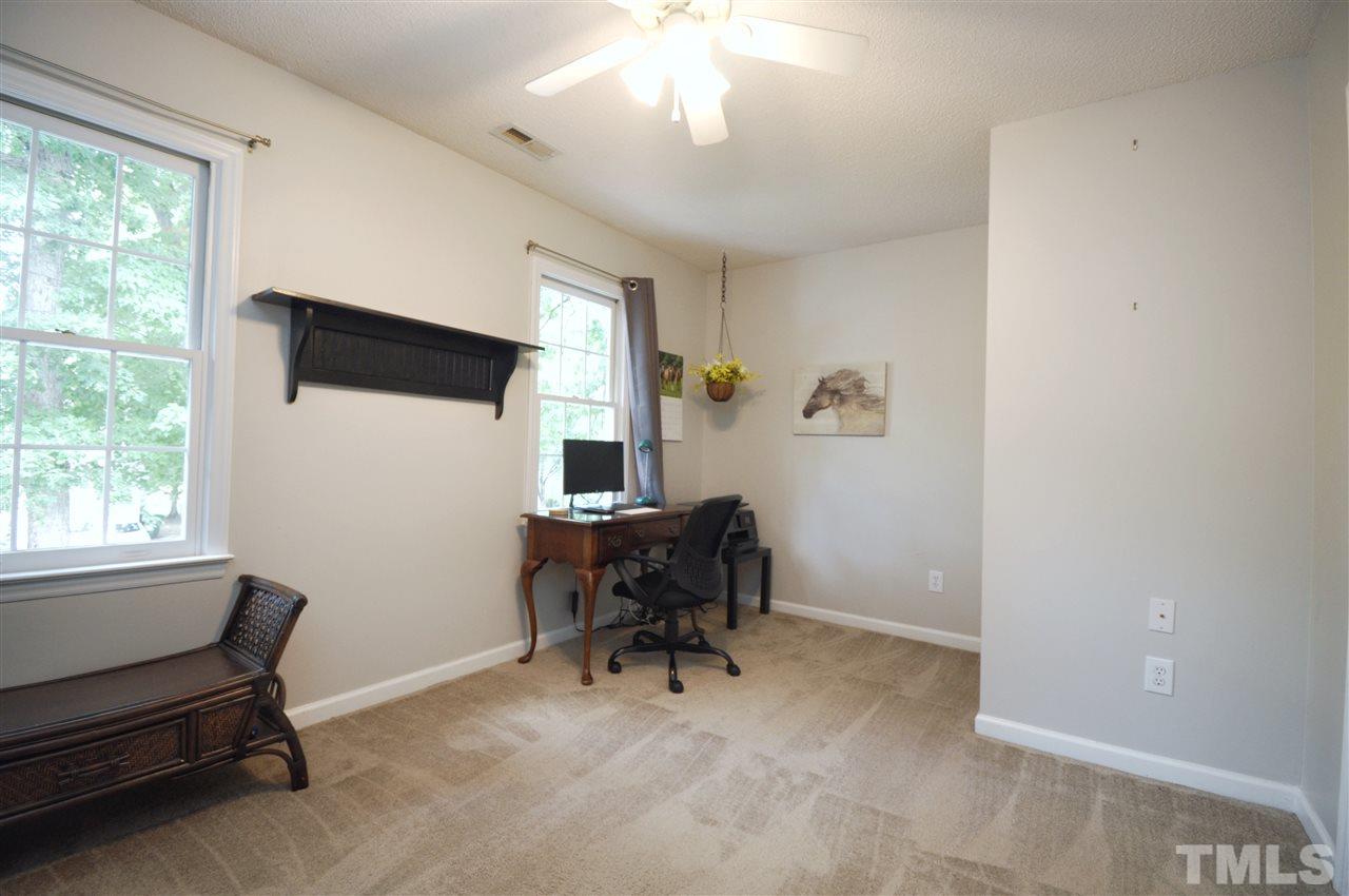 5301 Blakeley Lane Raleigh, NC 27613 - Photo 17 of 22