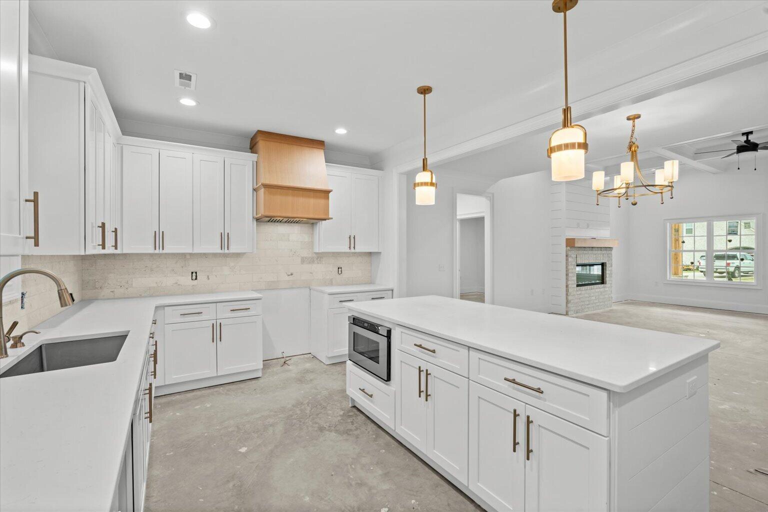 107 West Riley Street Chatsworth, GA 30705 - Photo 12 of 40 12-DSC07328