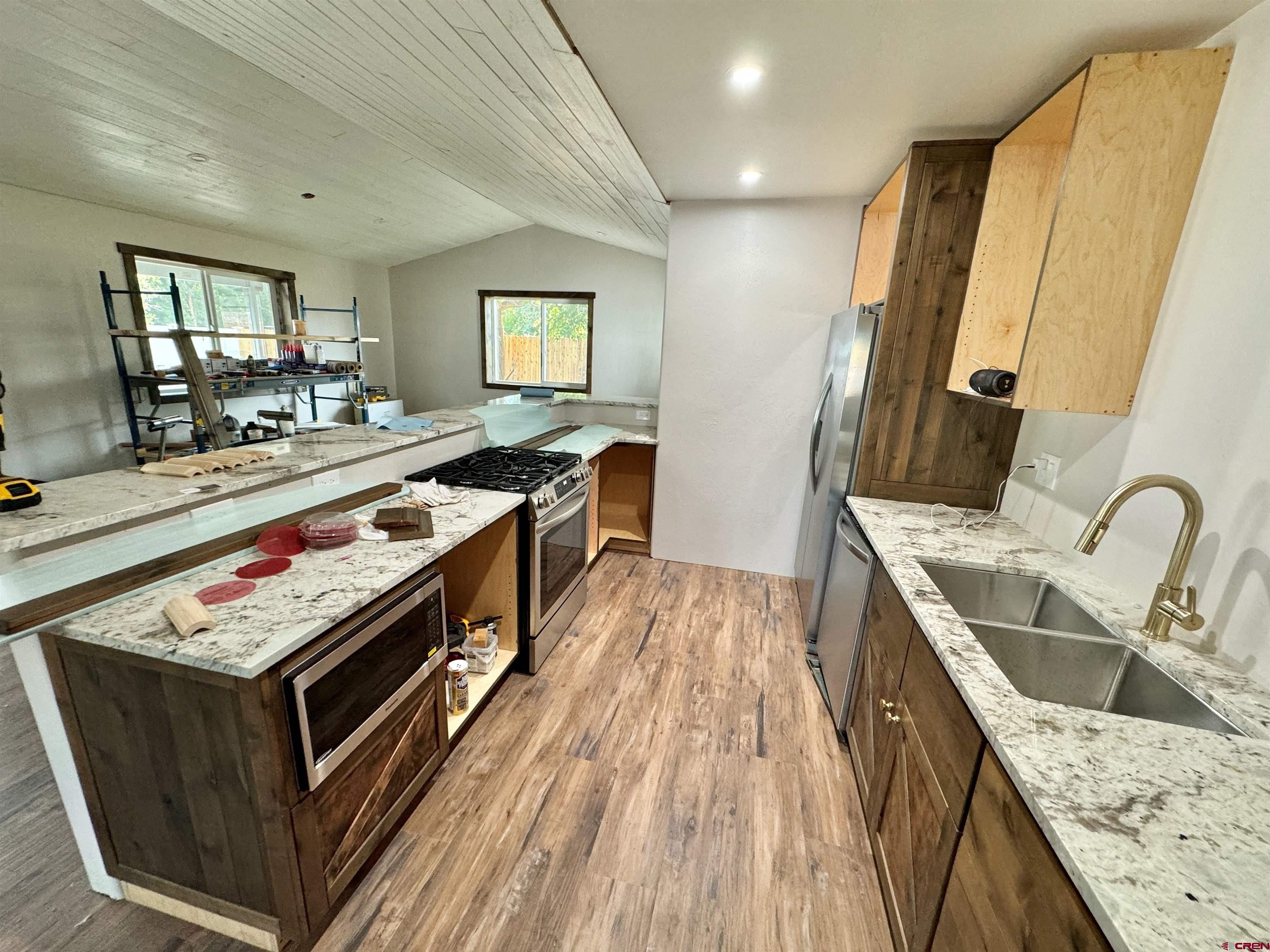 652 Spring Creek Road Montrose, CO 81403 - Photo 2 of 25 Gallery Image 2