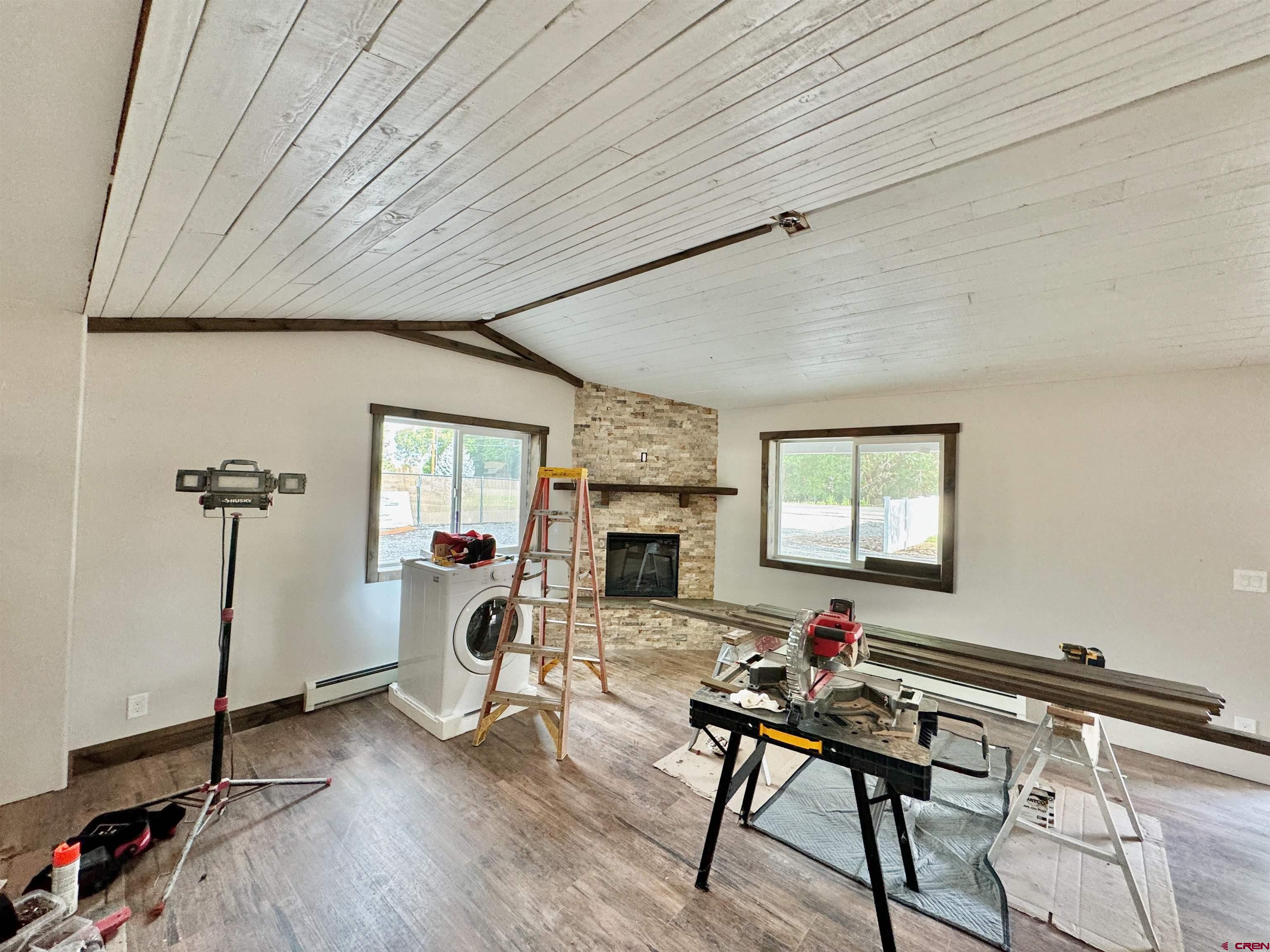 652 Spring Creek Road Montrose, CO 81403 - Photo 4 of 25 Gallery Image 4
