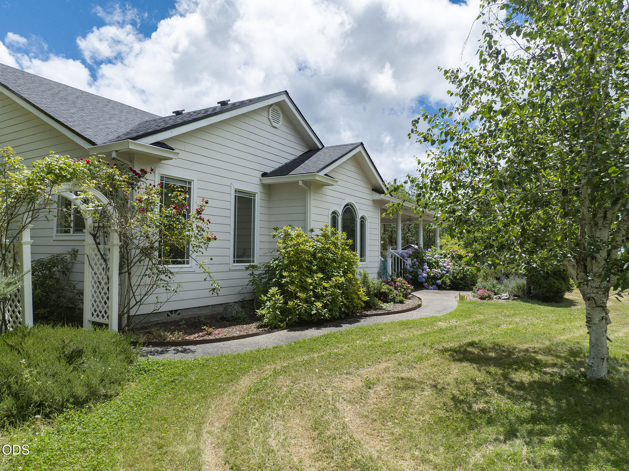 279 Ridgefield Road Grants Pass, OR 97527 - Photo 42 of 62