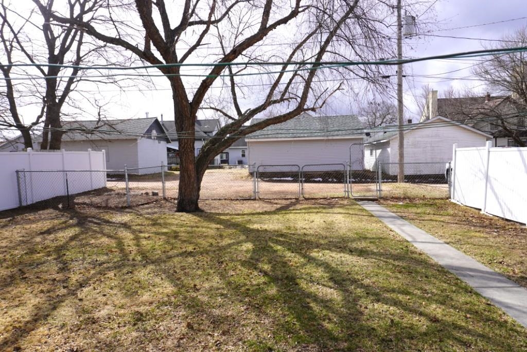 605 West 2nd Street Merrill, WI 54452 - Photo 36 of 46