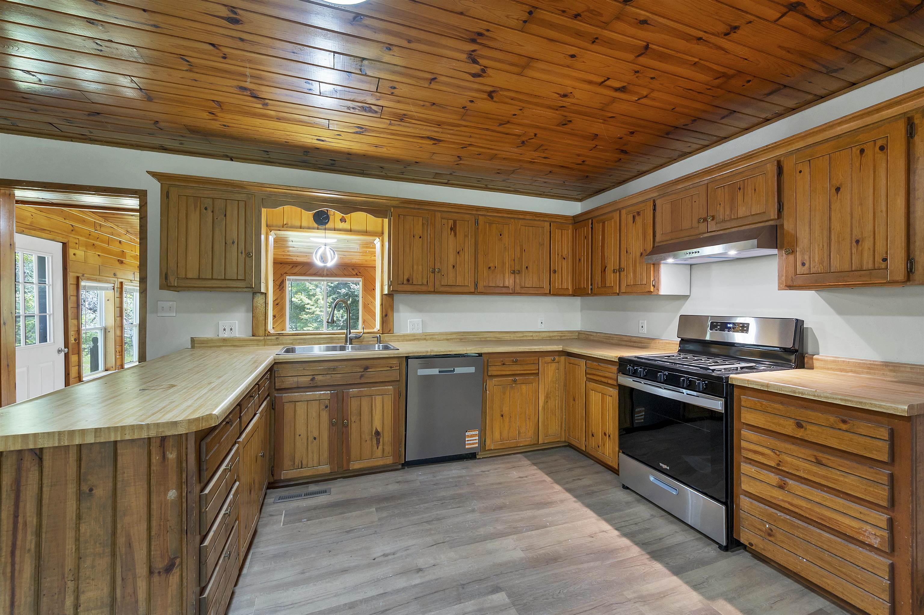 W11252 Pallock Lane Crivitz, WI 54114 - Photo 22 of 55
