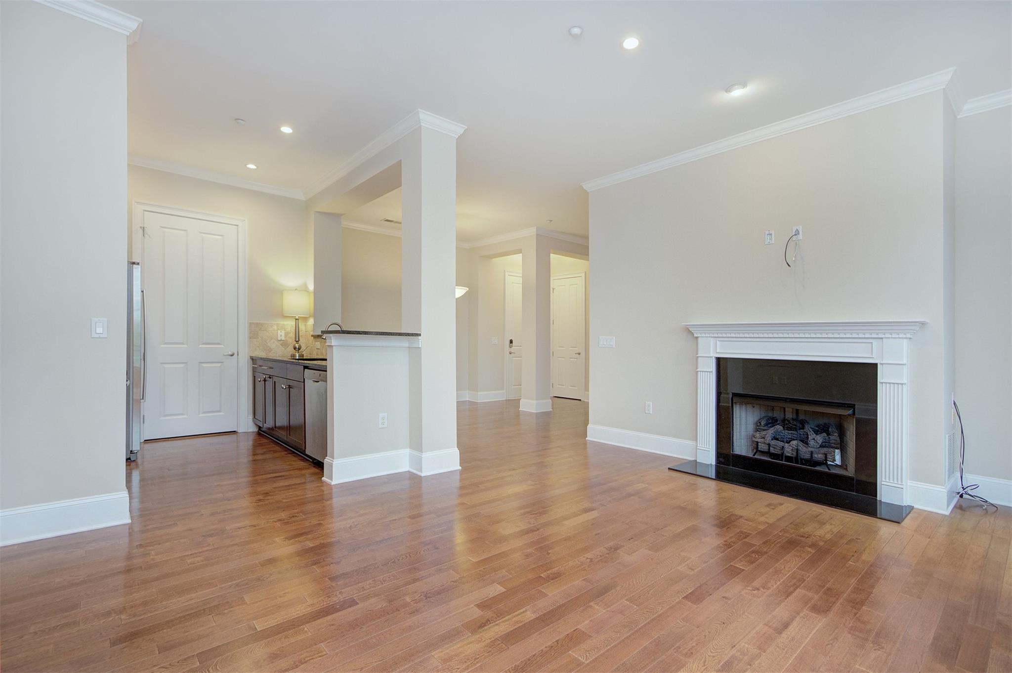 5425 Closeburn Road, Unit 308 Charlotte, NC 28210 - Photo 6 of 35 Gallery Image 6