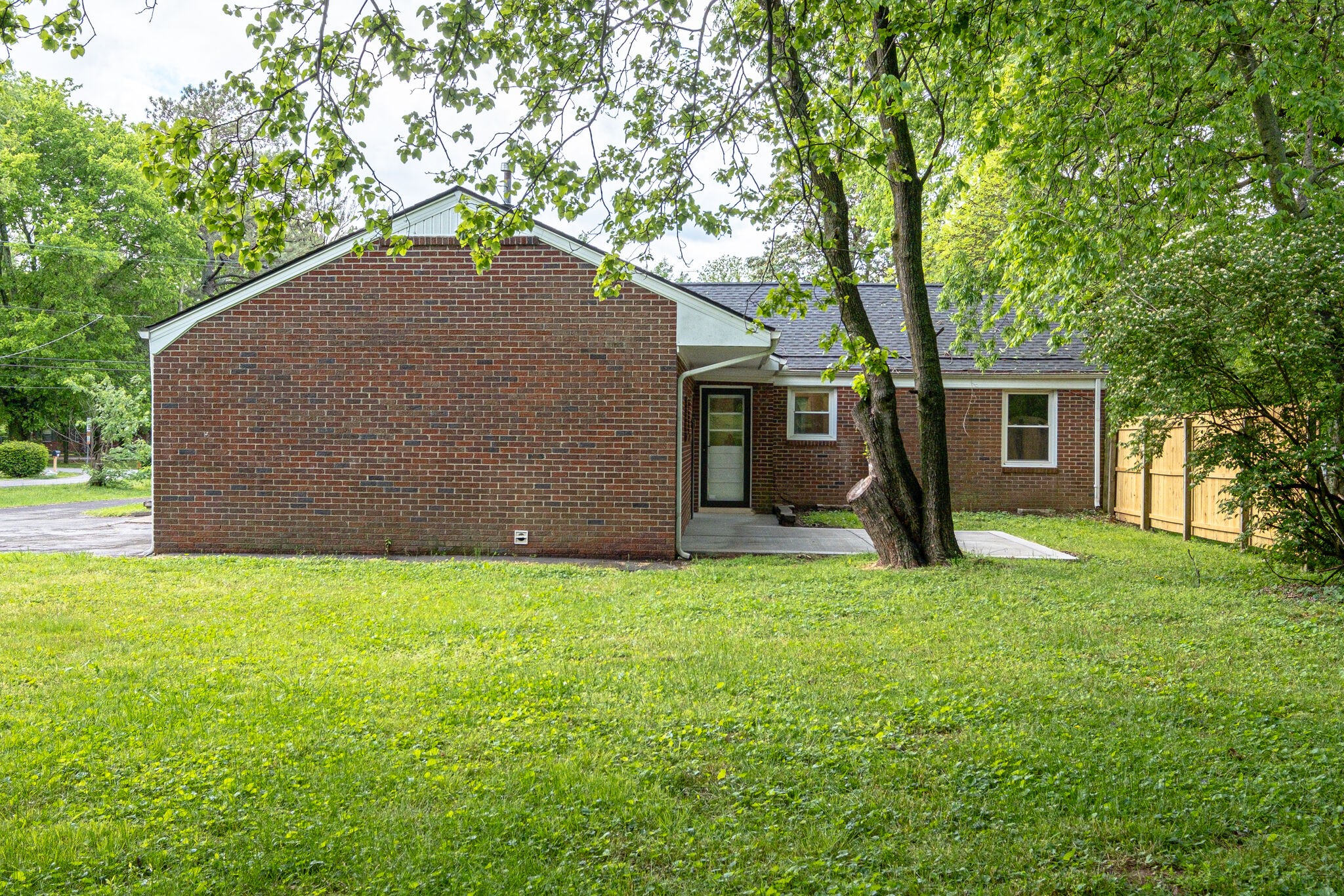 700 Currey Road Nashville, TN 37217 - Photo 4 of 24 Gallery Image 4