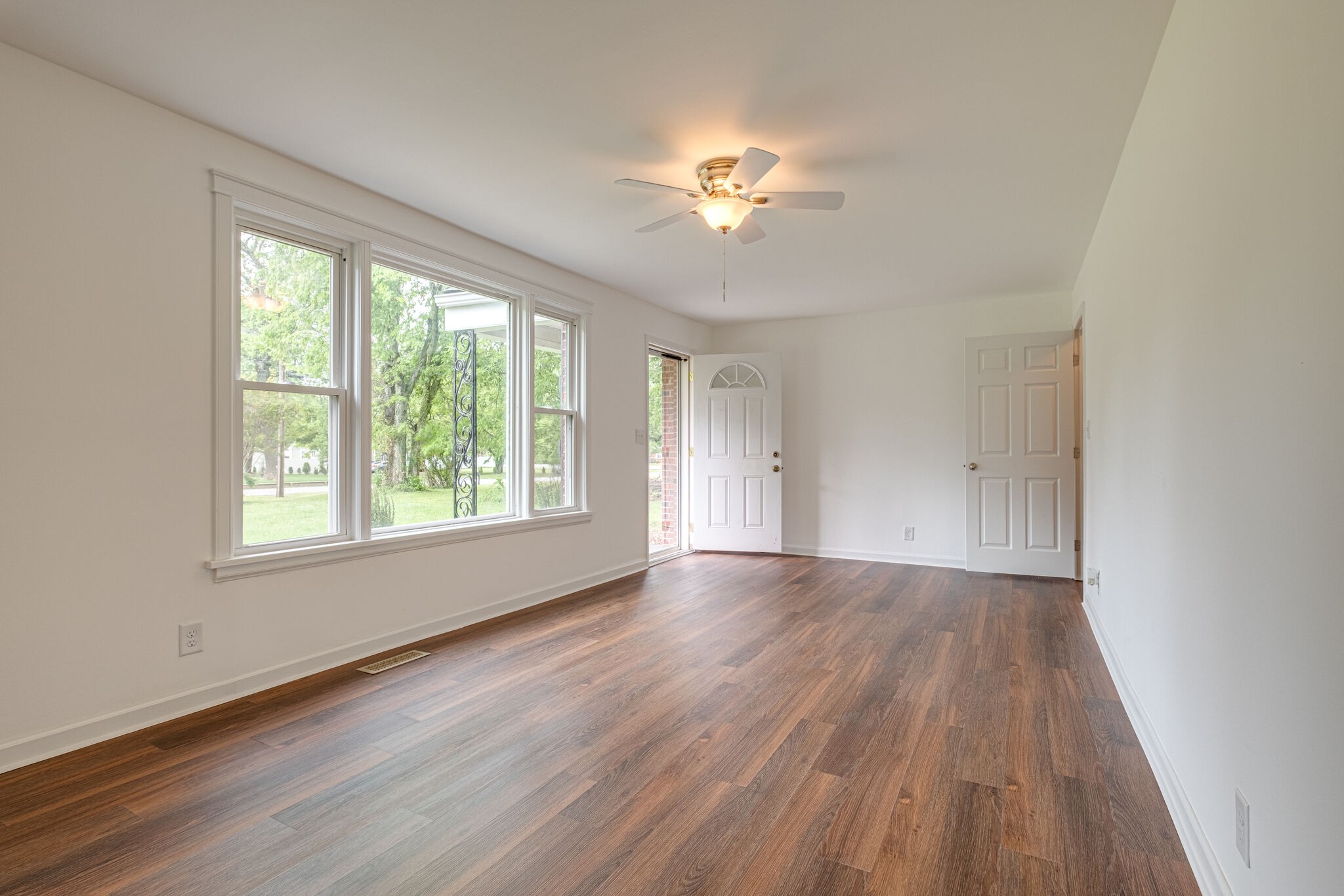 700 Currey Road Nashville, TN 37217 - Photo 5 of 24 Gallery Image 5