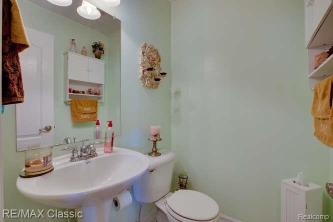 4293 Burke Road Newport, MI 48166 - Photo 28 of 36 Powder room has pedestal sink
