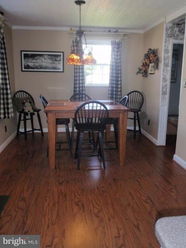 406 Neepier Road Catonsville, MD 21228 - Photo 7 of 25 Breakfast Area