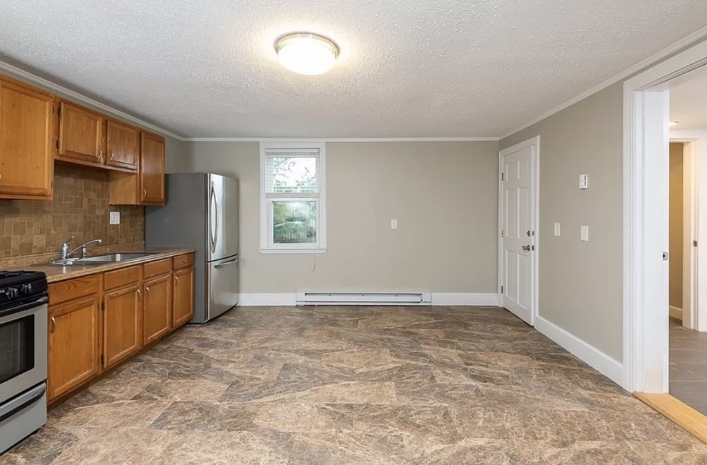 292 Eustis Street Boston, MA 02119 - Photo 2 of 15