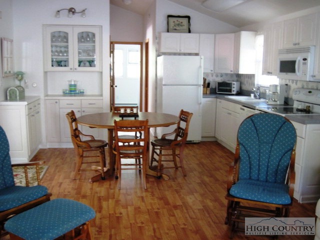 46 Tamarack Road Newland, NC 28657 - Photo 27 of 31 Gallery Image 27