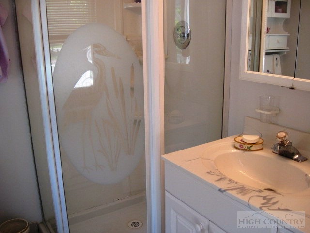 46 Tamarack Road Newland, NC 28657 - Photo 7 of 31 Gallery Image 7