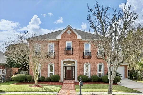 $679,900 | 4413 Rue Pl Pontchartrain, Kenner, LA 70065