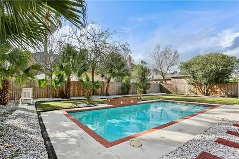 $679,900 | 4413 Rue Pl Pontchartrain, Kenner, LA 70065