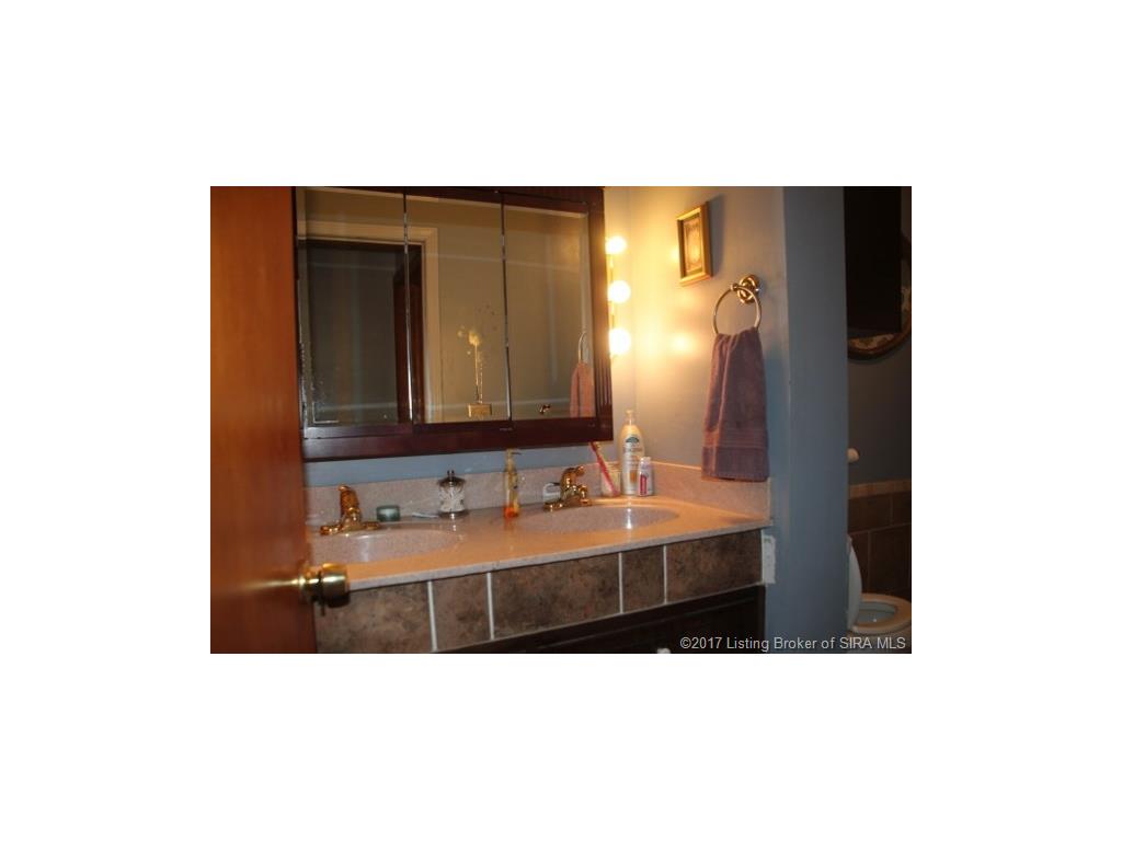 5520 South State Road Pekin, IN 47165 - Photo 19 of 51 Gallery Image 19