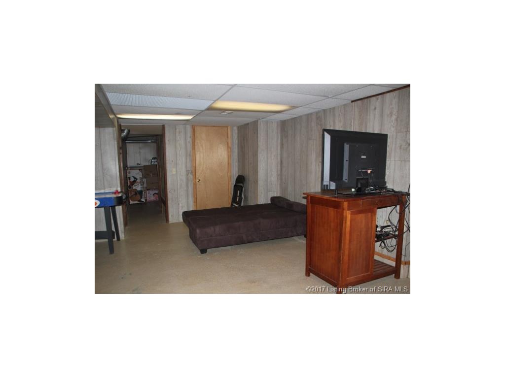 5520 South State Road Pekin, IN 47165 - Photo 30 of 51 Gallery Image 30