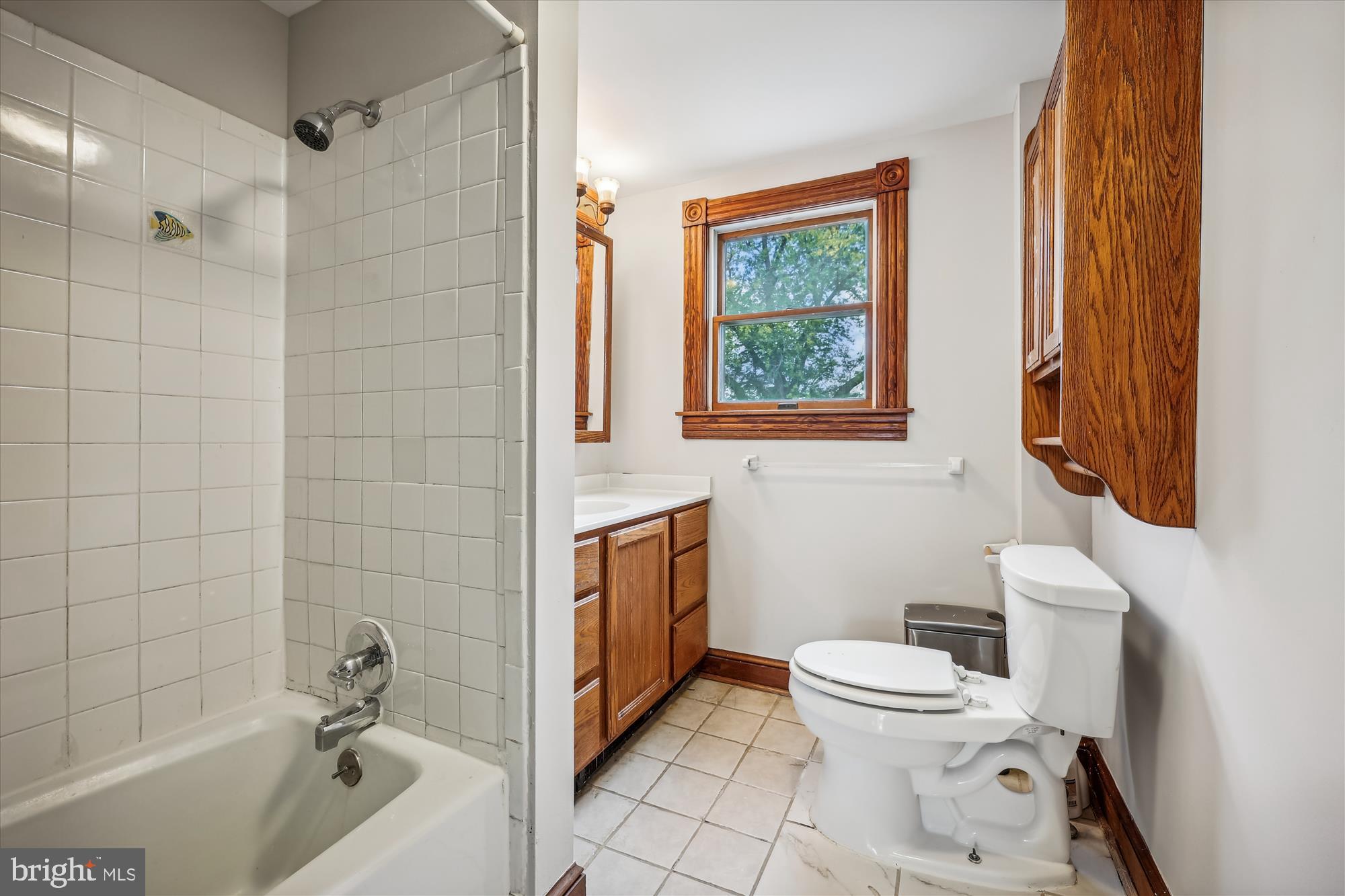 637 Ritchie Avenue Silver Spring, MD 20910 - Photo 26 of 38 Hall Bath