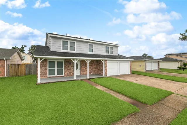 $275,000 | 3844 Red Bud Lane, Harvey, LA 70058