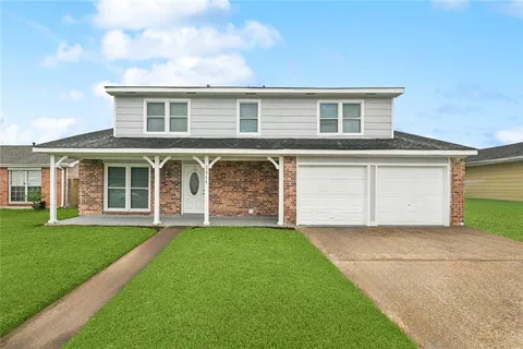 $275,000 | 3844 Red Bud Lane, Harvey, LA 70058