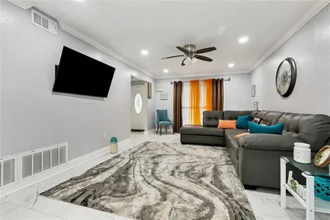 $275,000 | 3844 Red Bud Lane, Harvey, LA 70058