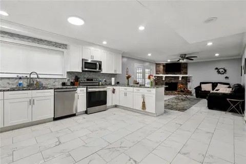 $275,000 | 3844 Red Bud Lane, Harvey, LA 70058