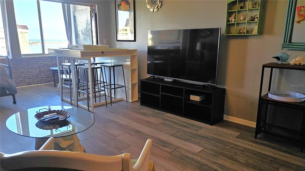 4575 Cove Circle, Unit 1105 St. Petersburg, FL 33708 - Photo 15 of 40