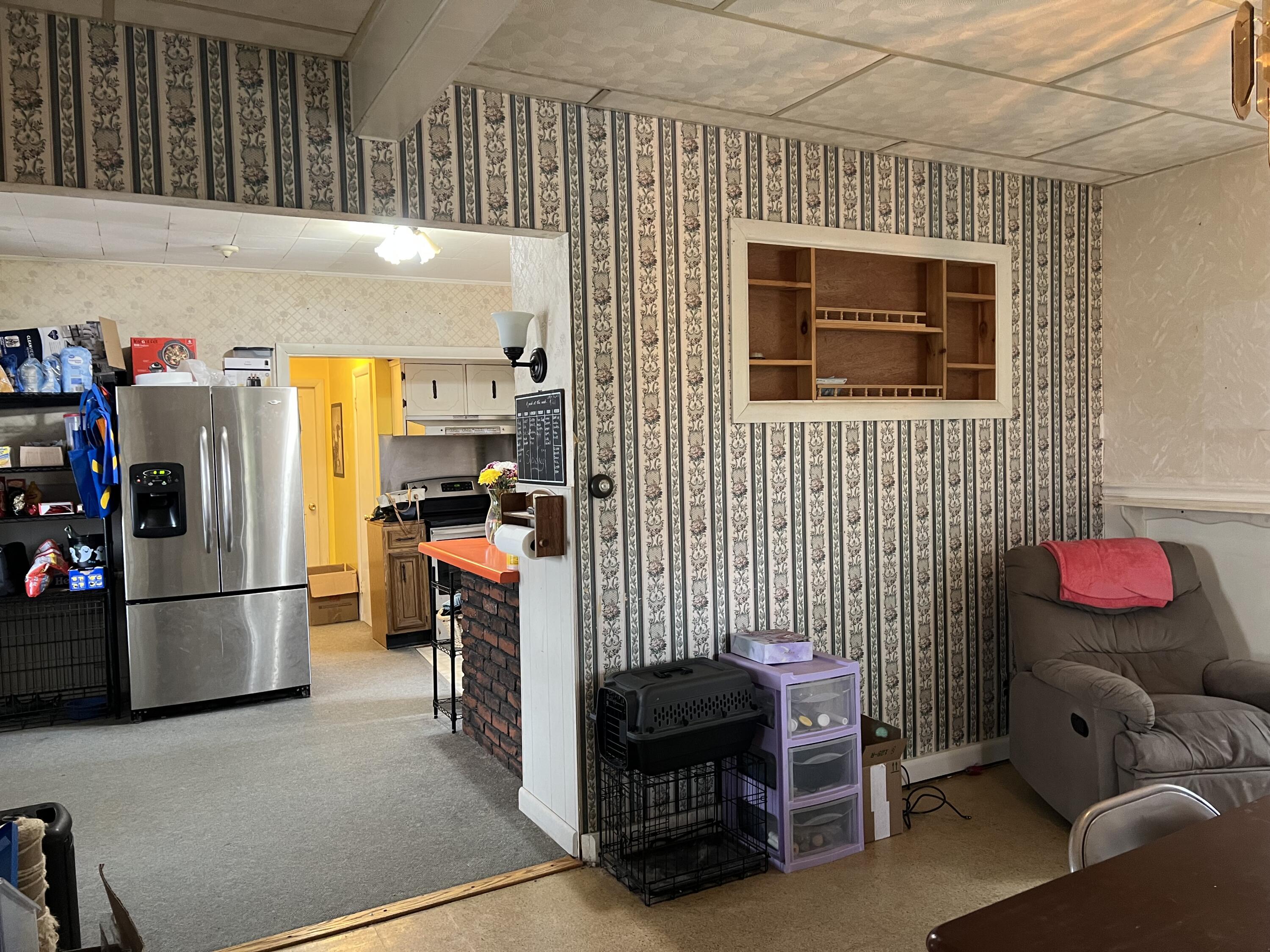 63 Rideout Avenue Lewiston, ME 04240 - Photo 5 of 16 IMG_8552