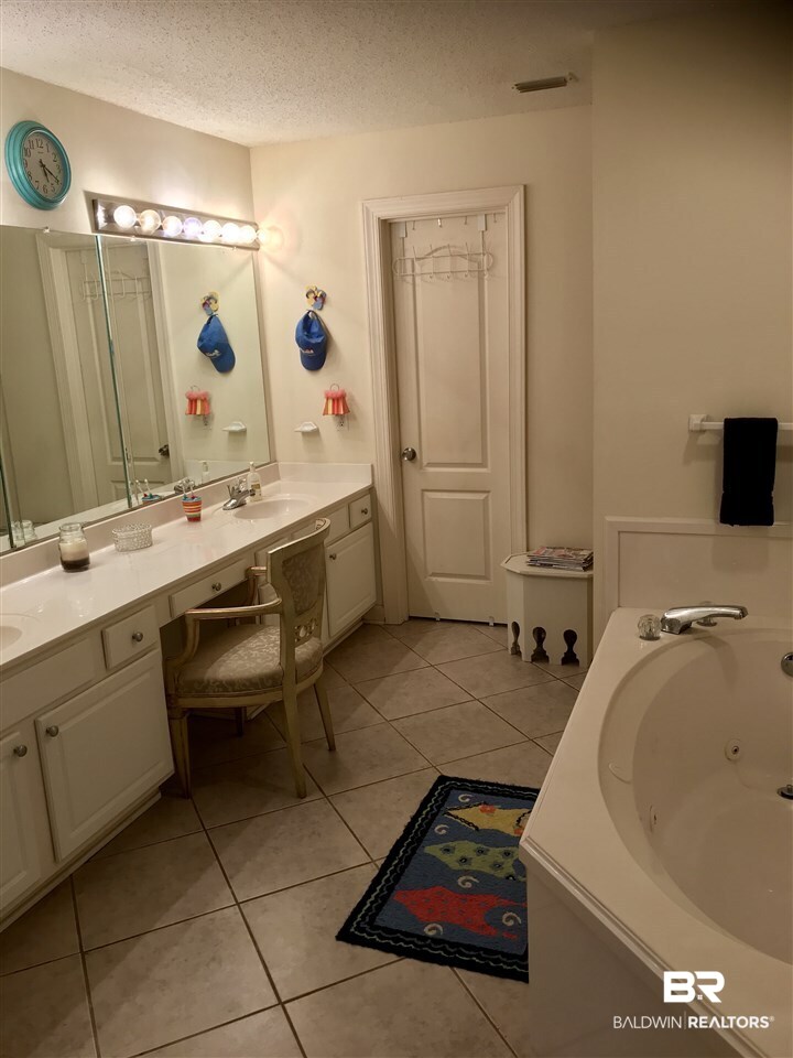 27770 Canal Road, Unit 404 Orange Beach, AL 36561 - Photo 32 of 43