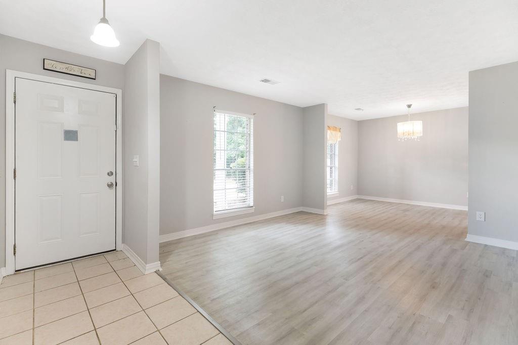 2053 Wellborn Road Lithonia, GA 30058 - Photo 3 of 20