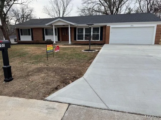 $499,900 | 701 Fernview Drive, Creve Coeur, MO 63141