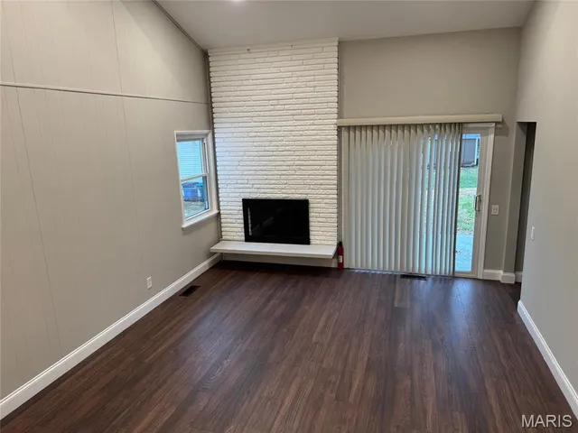 $499,900 | 701 Fernview Drive, Creve Coeur, MO 63141