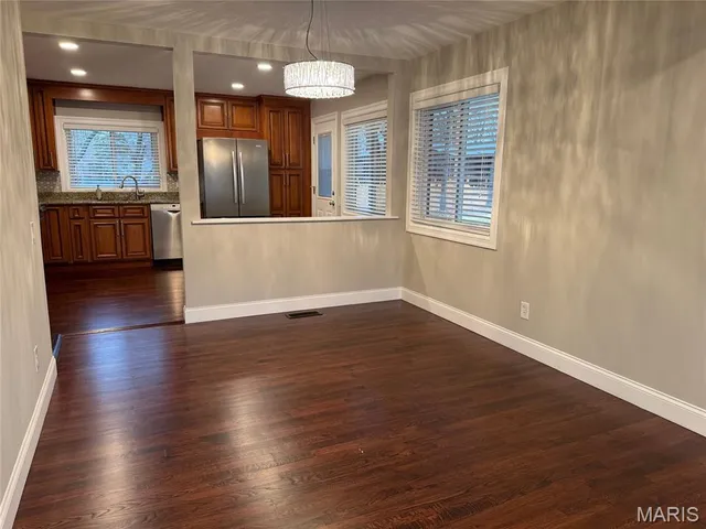 $499,900 | 701 Fernview Drive, Creve Coeur, MO 63141