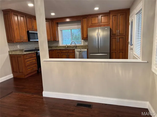 $499,900 | 701 Fernview Drive, Creve Coeur, MO 63141