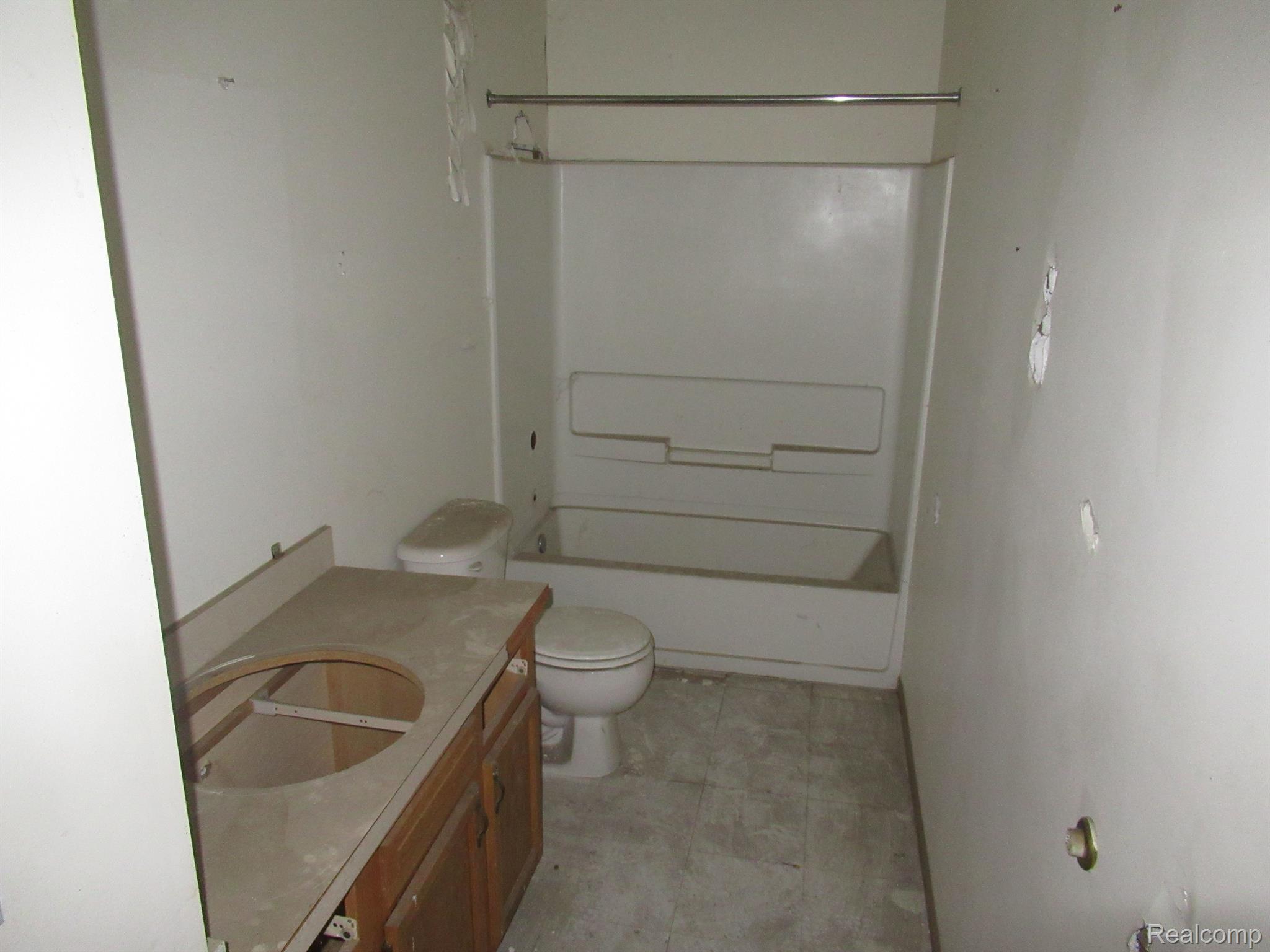 4487 French Road Detroit, MI 48214 - Photo 10 of 16 Gallery Image 10