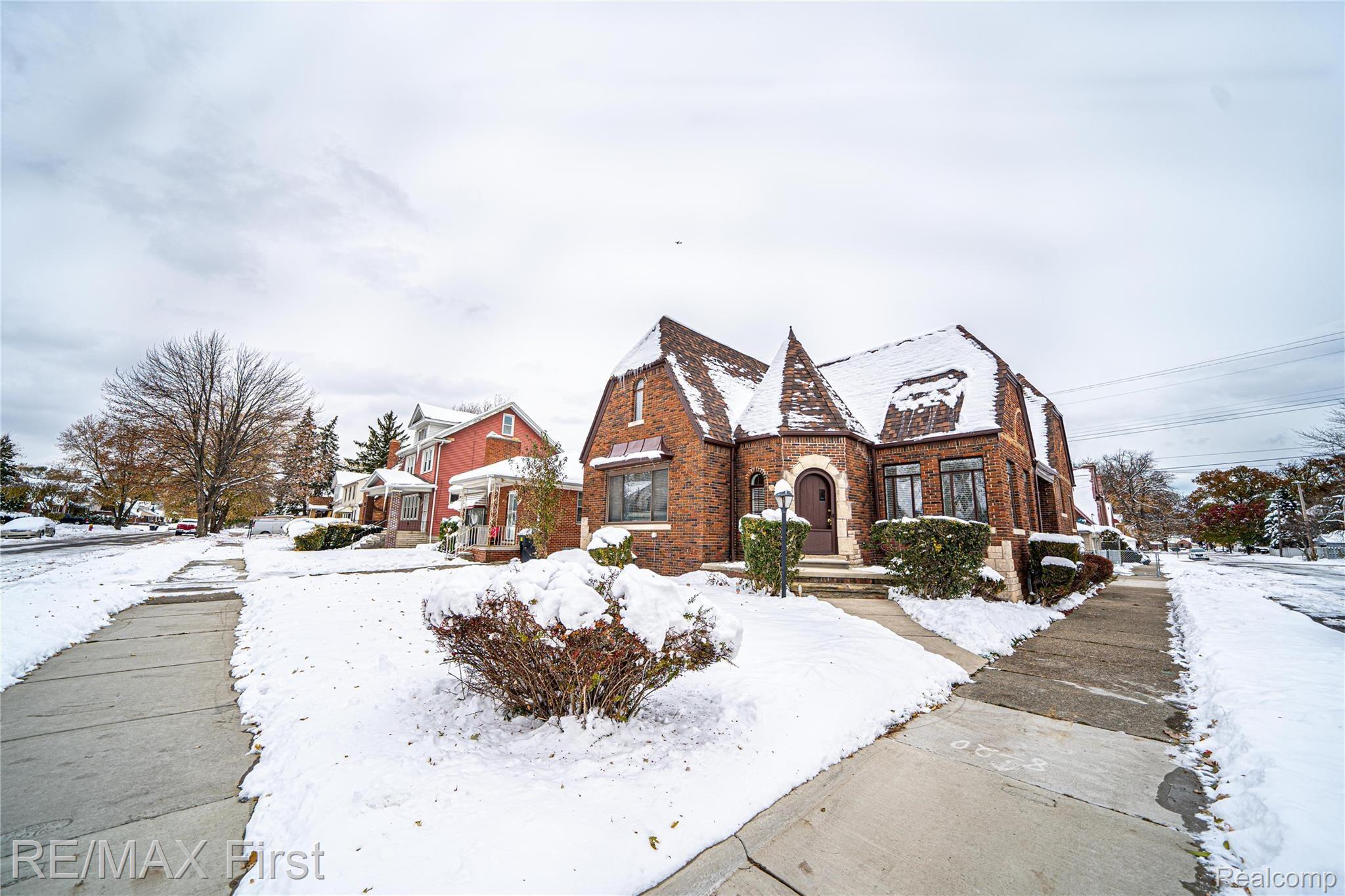 4100 Devonshire Road Detroit, MI 48224 - Photo 5 of 84 2-9.jpg